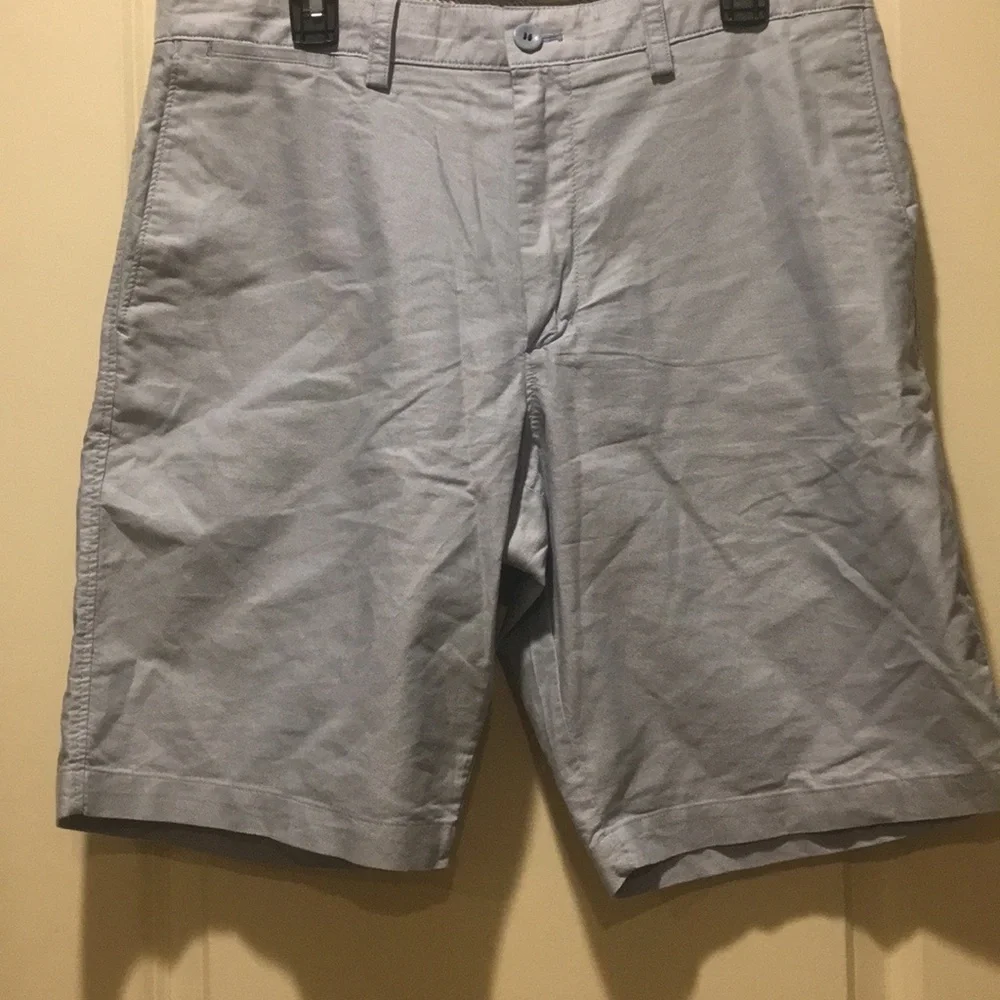 Banana Republic mens 100% cotton Bermuda shorts light blue with pockets size 34